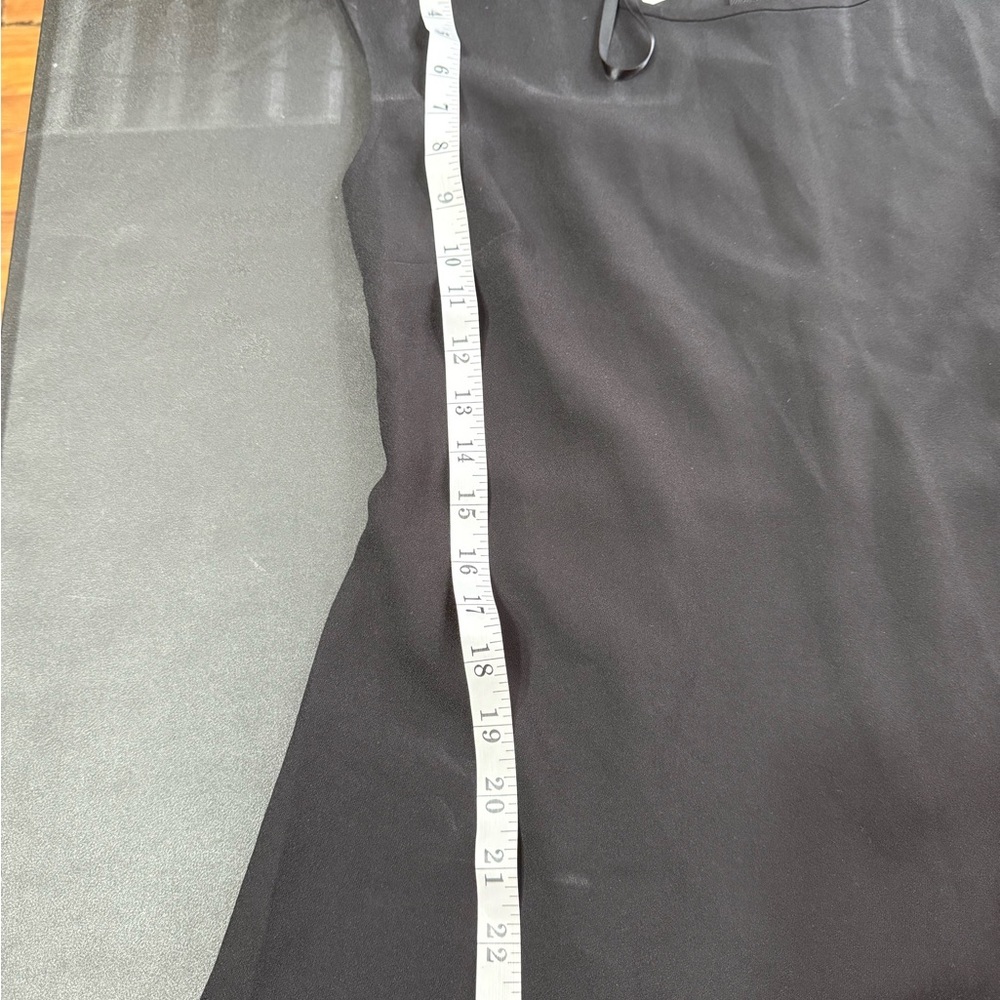 Ann Taylor Women's Sleeveless Blouse Black Size 8 Round Neck - Picture 6 of 7